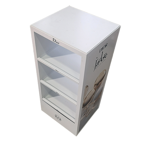 Espositore da terra per Dior