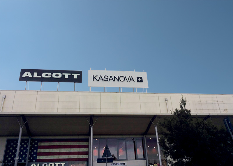 Insegna per esterno realizzata da Nuvola Print